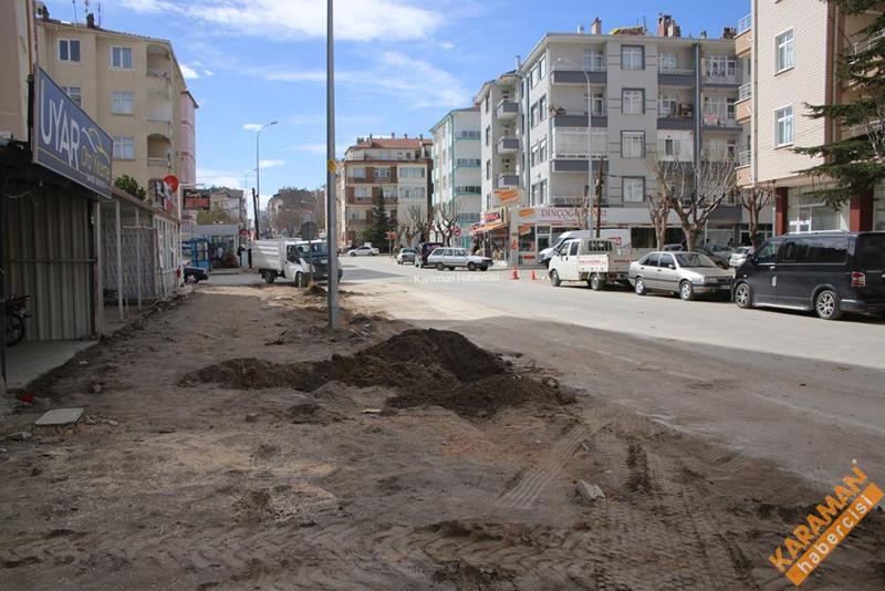 Molla Fenari Caddesi'nde Kaldırımlar Yenileniyor 8