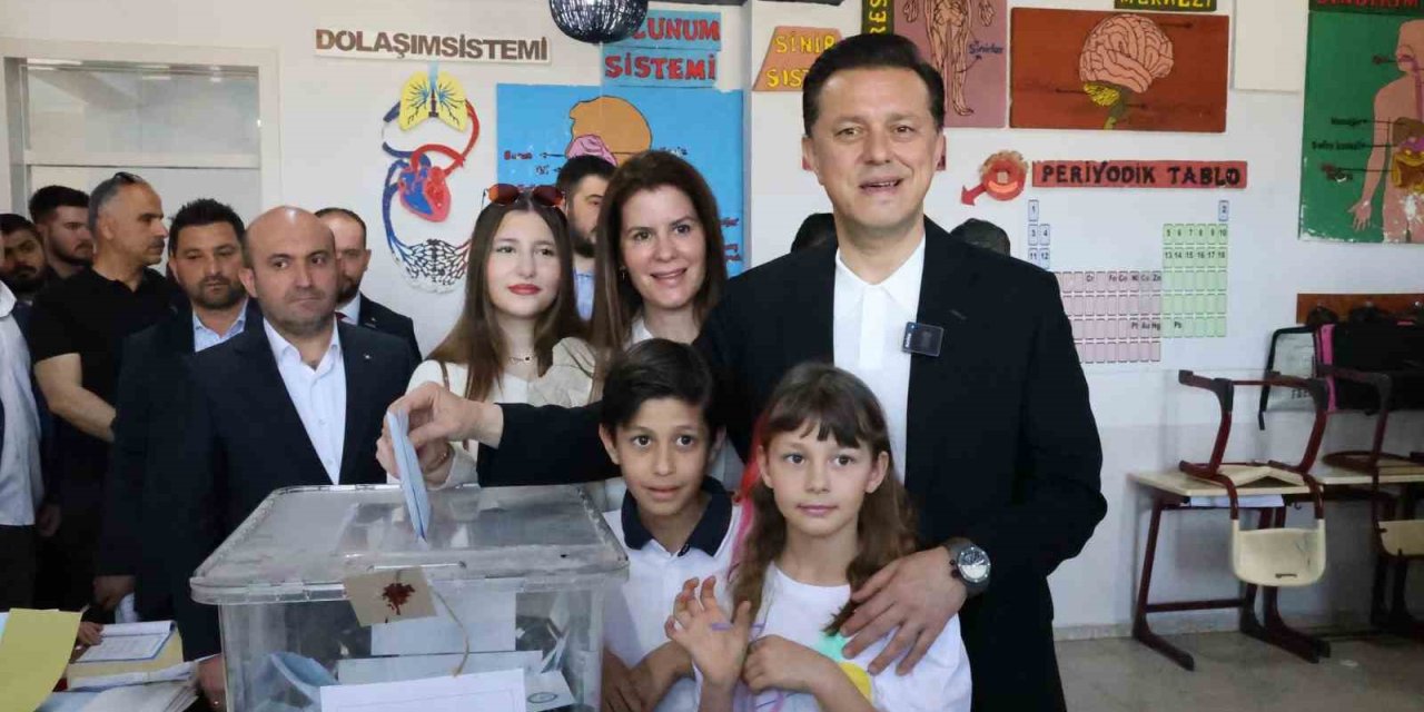 Hatipoğlu Ailesi Oyunu Kullandı