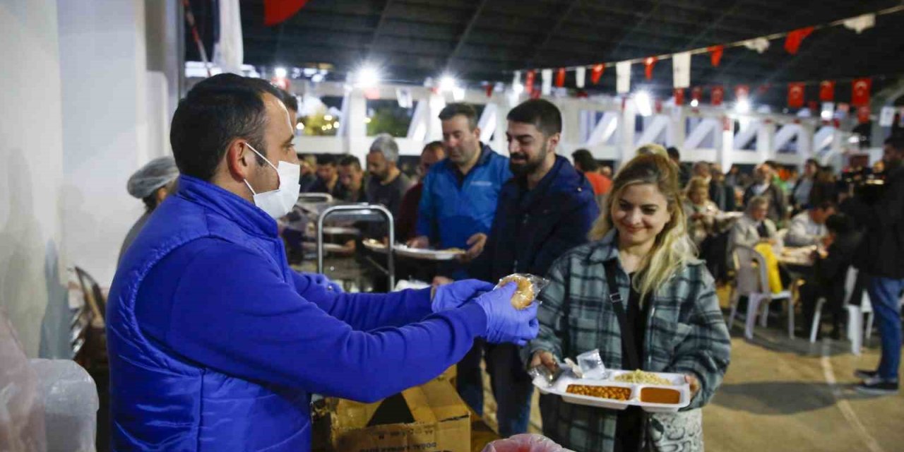 Büyükşehir’in İftarları Devam Ediyor