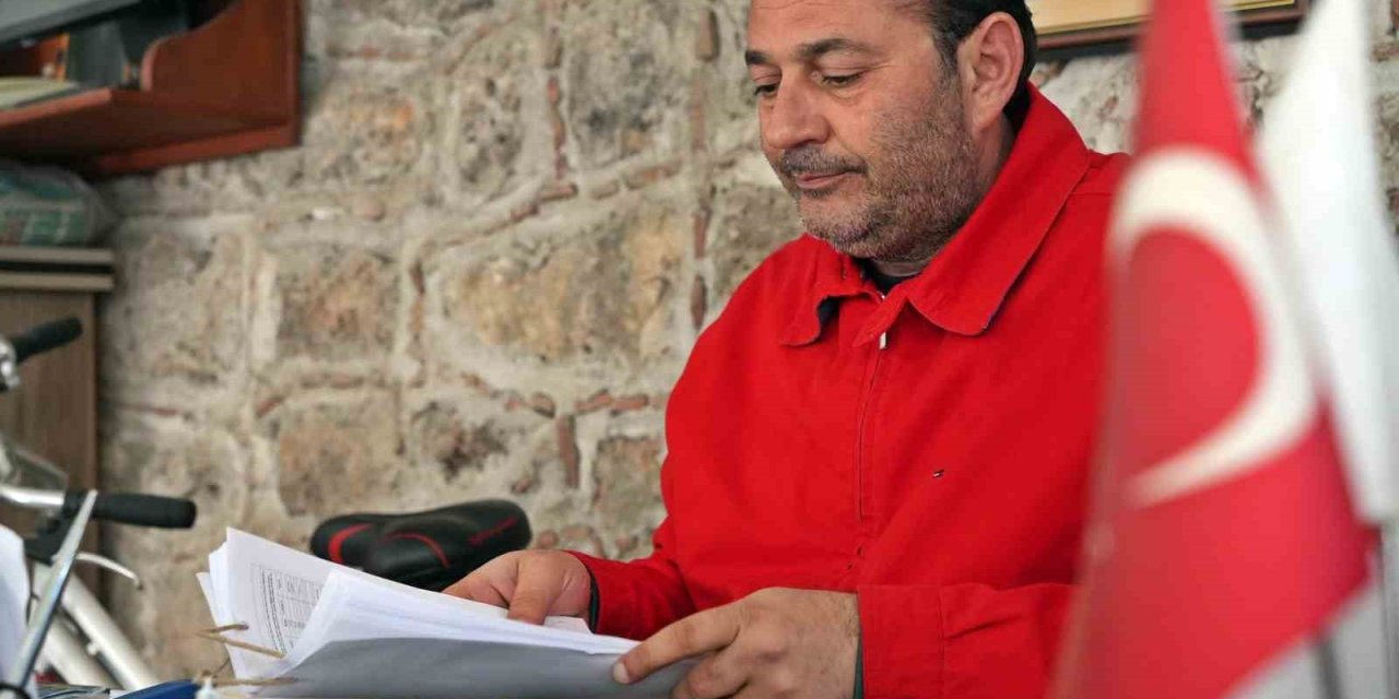 Gece Nüfusu 10 Bine Çıkan Mahallenin Muhtarı 43 Oyla Tekrar Muhtar Seçildi