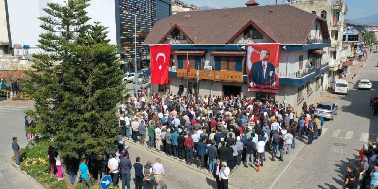 Gazipaşa Belediye Başkanı Yılmaz Mazbatasını Aldı