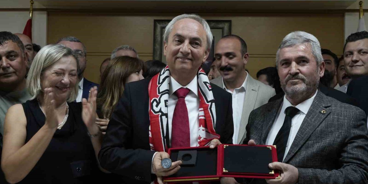 Mesut Kocagöz: "kepez’de Makam Diye Bir Şey Yok"