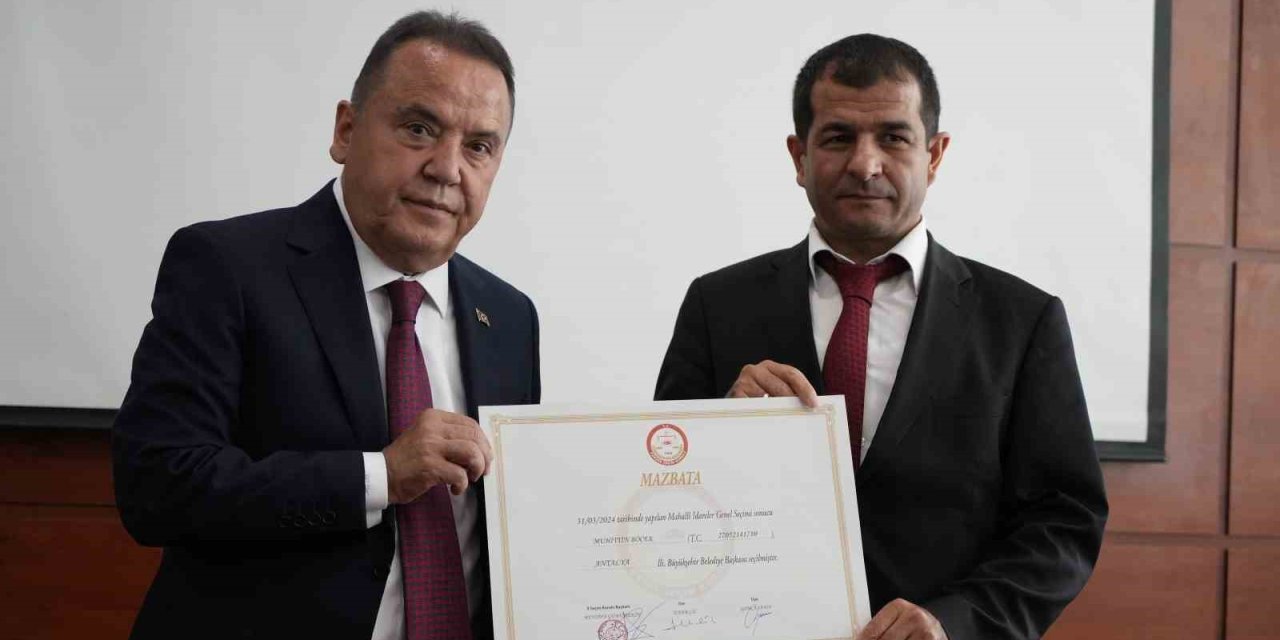 Büyükşehirde 2. Kez Mazbata Alan Böcek: "vatandaşlarımızın Emrindeyim"