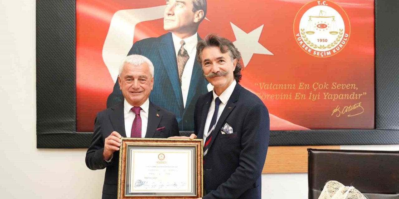 Geyikçi Mazbatasını Aldı