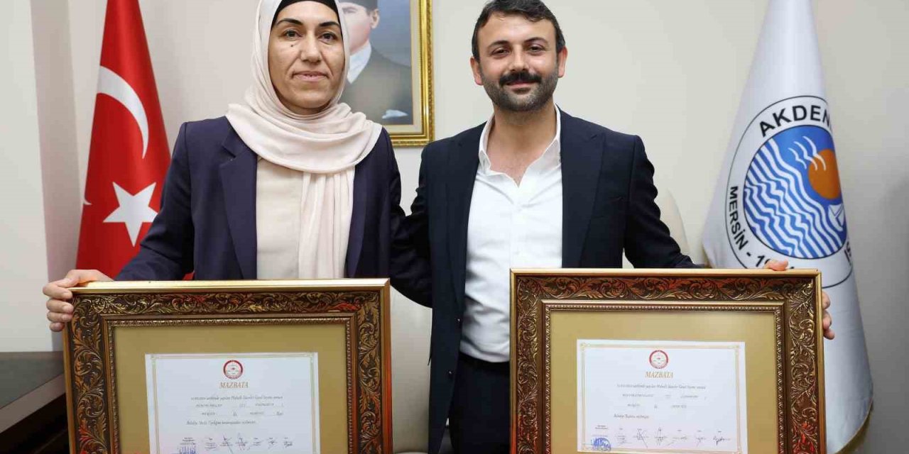 Akdeniz Belediye Başkanı Sarıyıldız, Mazbatasını Aldı