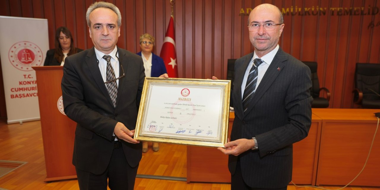 Başkan Pekyatırmacı Mazbatasını Aldı