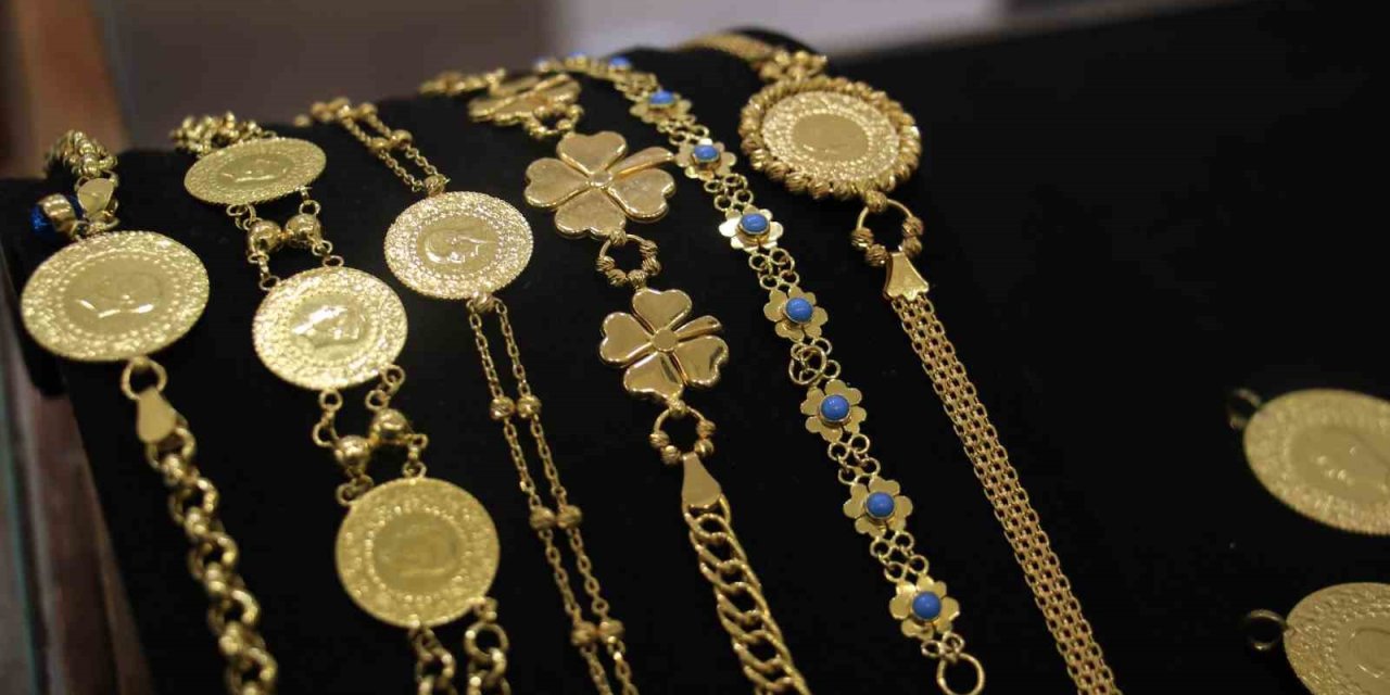 Gramajı Düşük Ama Gösterişli Takılar İlgi Görüyor