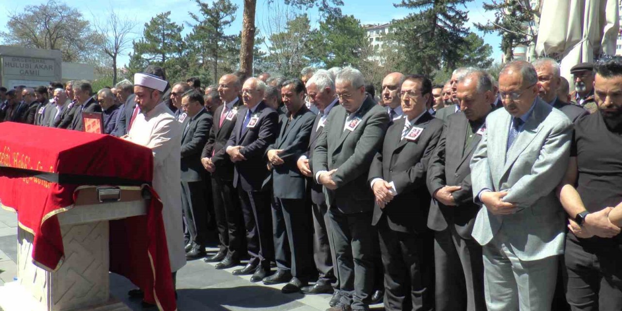 Chp İl Başkanının Oğlu Son Yolcuğuna Uğurlandı