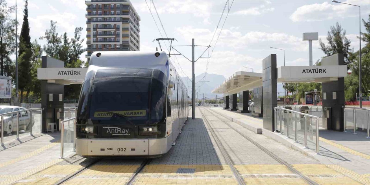 Antalya’da 3 Günlük Bayramda Ulaşım Ücretsiz