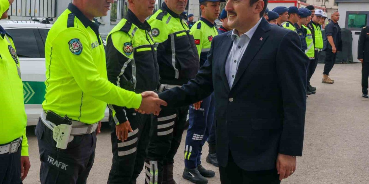 Mersin’de Bayram Tedbirleri Alındı: Her Gün 2 Bin 700 Güvenlik Personeli Görev Alacak