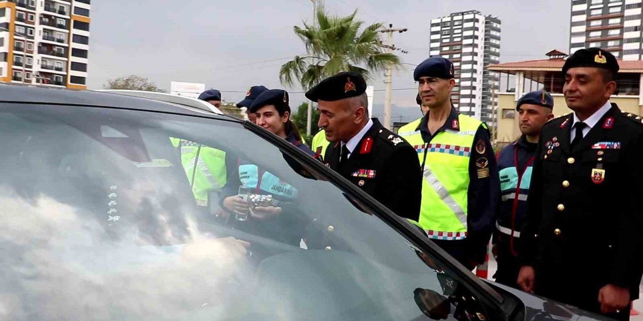 Jandarma Ekipleri Bayram Dolayısıyla Trafik Denetimlerini Arttırdı