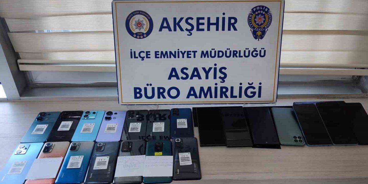 Konya’da Kaçak Cep Telefonu Operasyonu