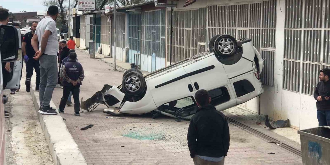 Konya’da Hafif Ticari Araç Takla Attı: 1 Yaralı