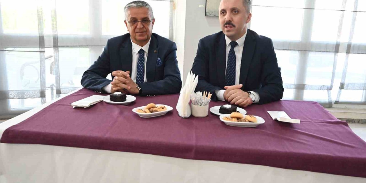 Kemer’de Bayramlaşma Programı Düzenlendi