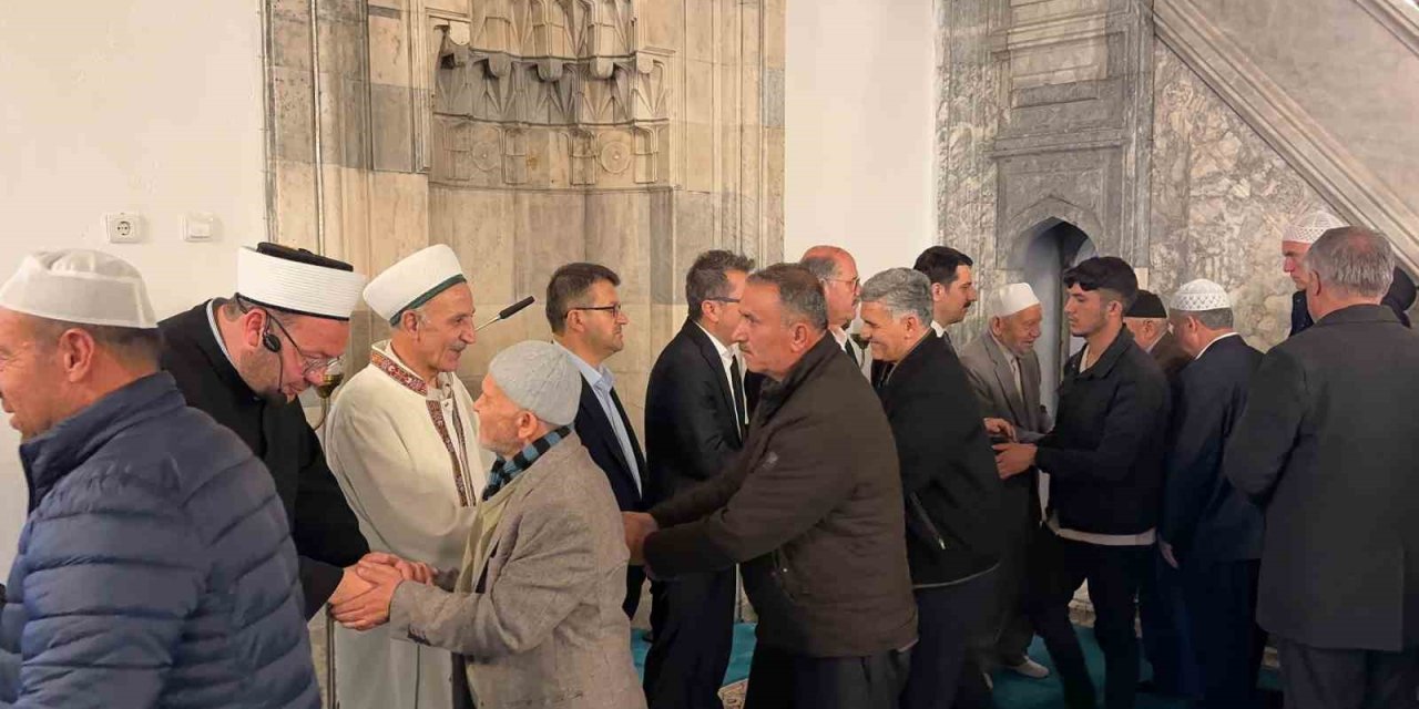 Karapınar’da Bayramlaşma Programı Düzenlendi