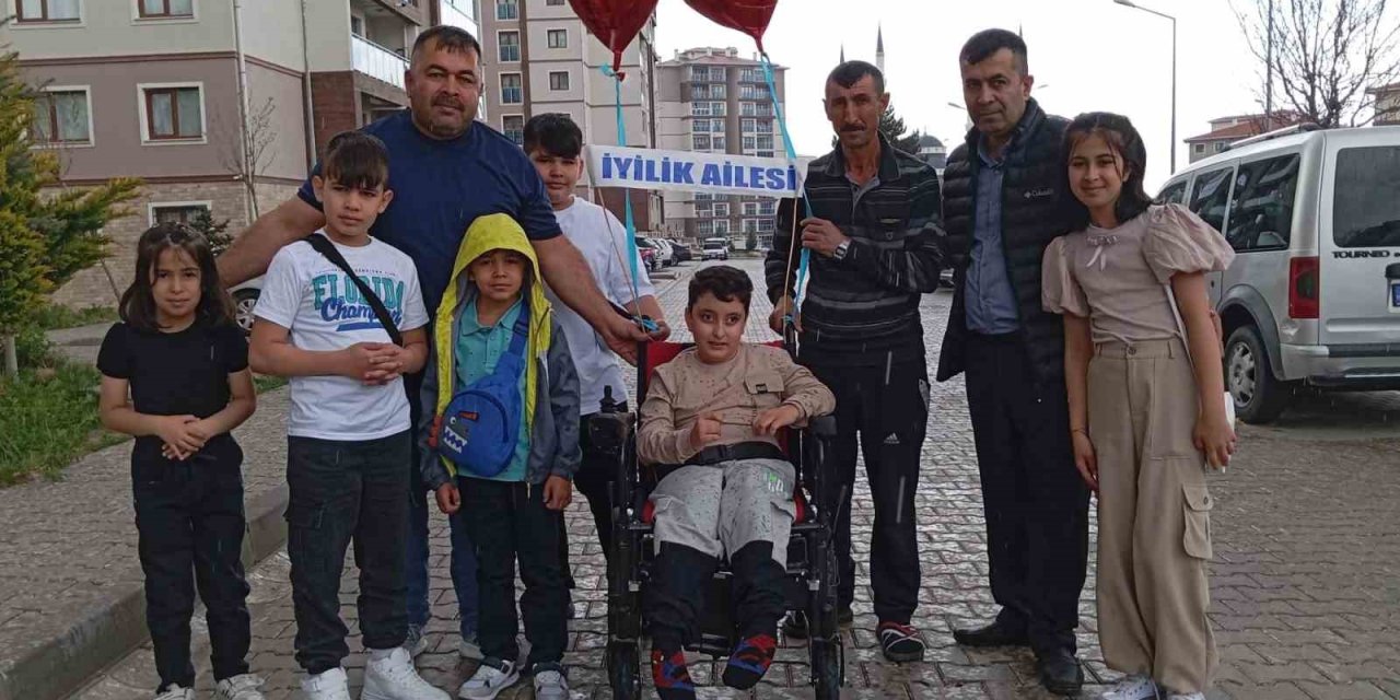 Doğuştan Engelli Eren’in Akülü Araç Hayali Gerçek Oldu