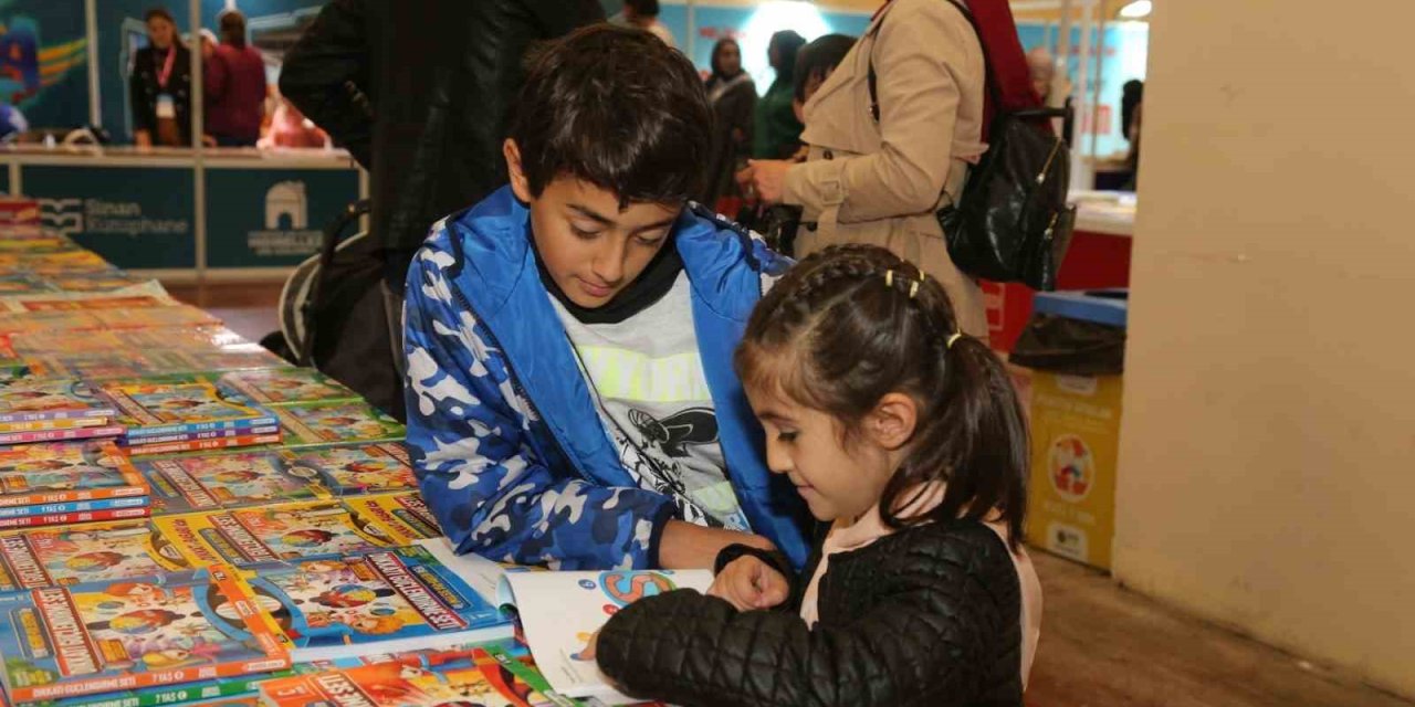 Çocuklara Özel Kitap Fuarı Ve Şenliği