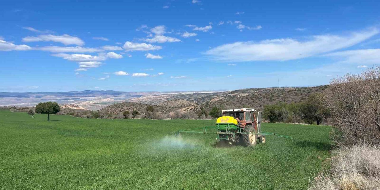 Eskişehir’de Gübre Ve Ot İlacı Atma İşlemi Tamamlandı