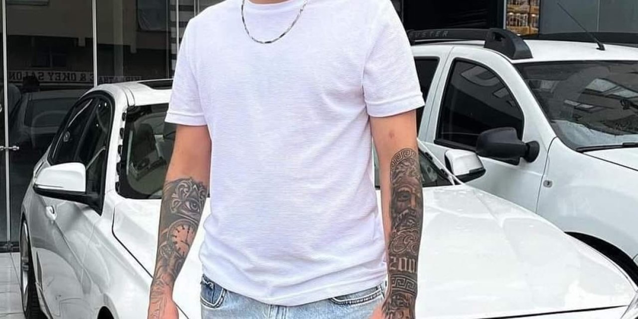 Oto Galerici Parkta Tabanca İle Vurularak Öldürüldü