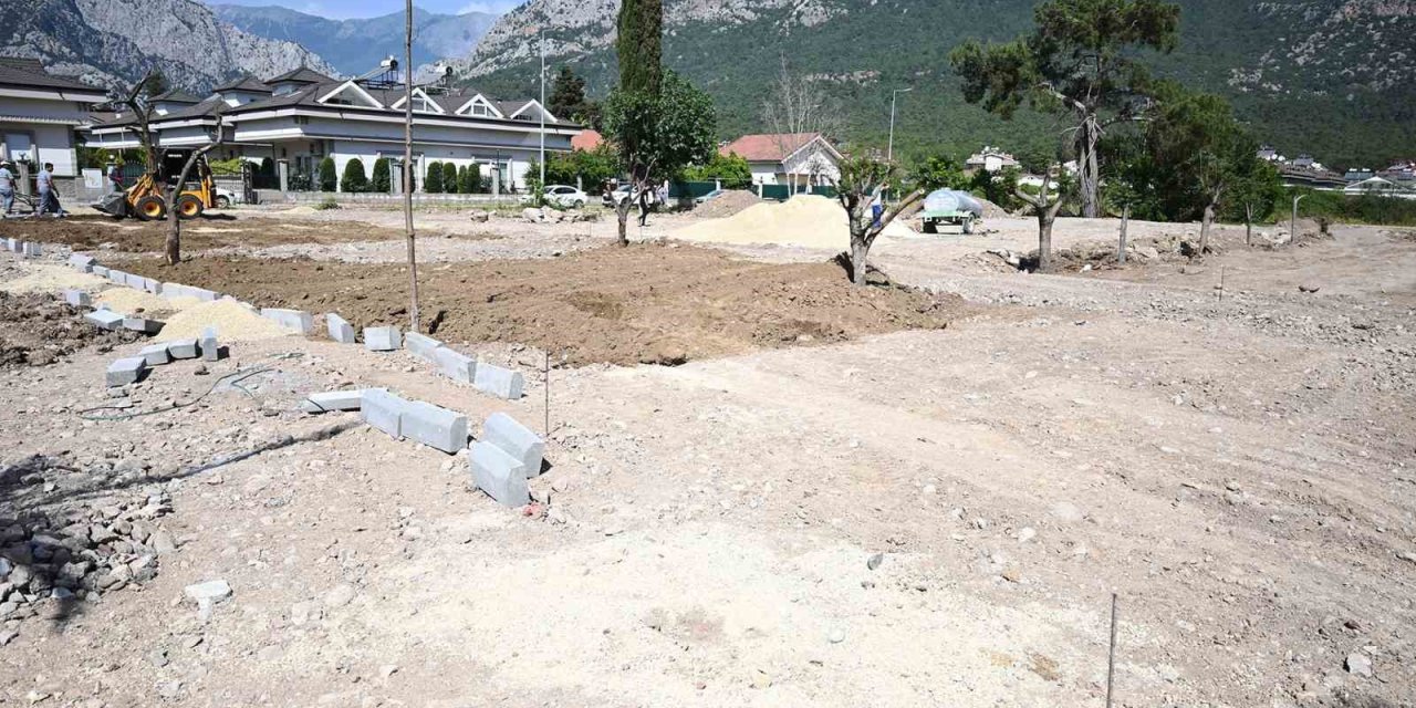 Arslanbucak Mahallesi’nde Yeni Park Yapımına Başladı