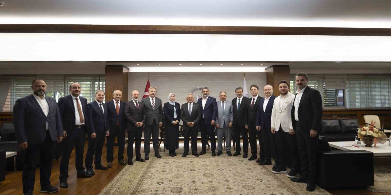 Başkan Büyükkılıç’a Ak Parti İl Yönetimi Ve Belediye Başkanlarından Ziyaret