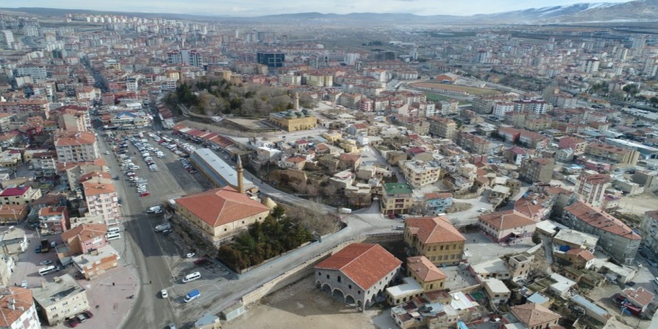 Başkan Özdemir: "100 Yılın Projesinde Çalışmalar Devam Ediyor"