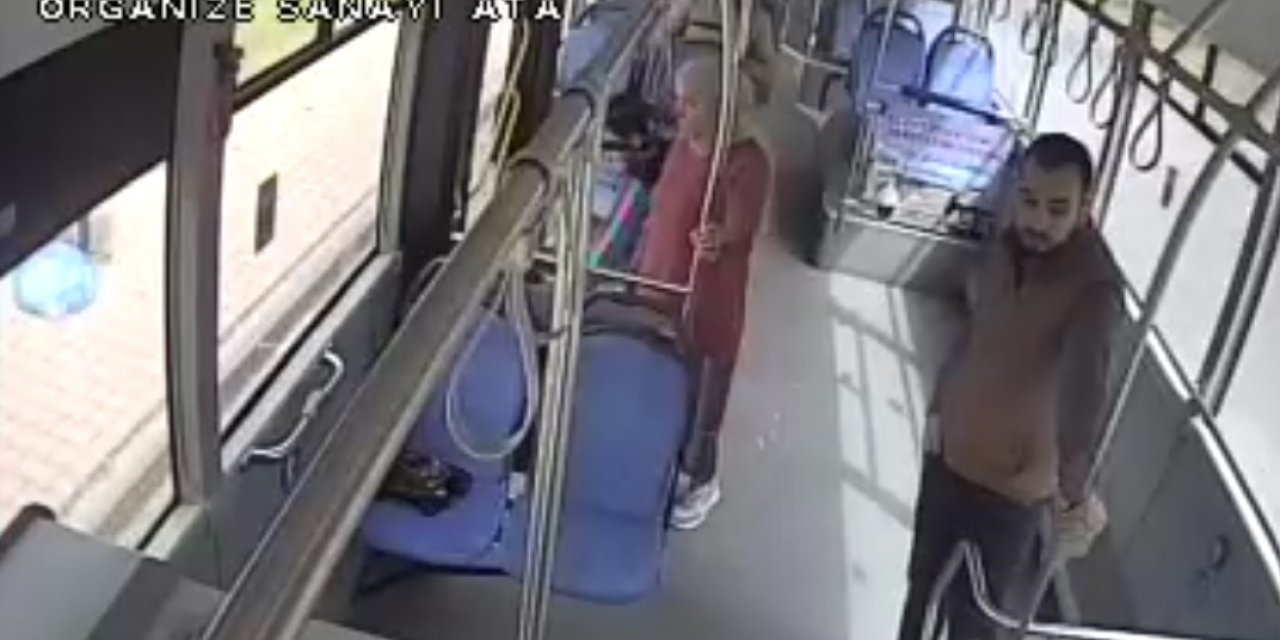 Tır Şoförünün 100 Bin Tl’lik Dalgınlığında, İmdada Halk Otobüsü Şoförü Yetişti