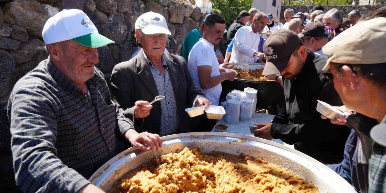 Niğde’de Asırlık Gelenek ’helva Şenliği’