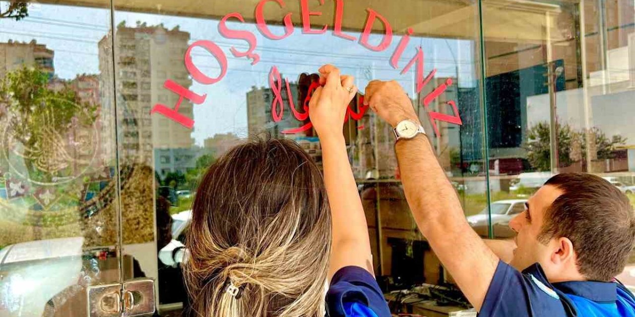 Mezitli Belediyesi, Türkçe Harf Kullanılmayan Tabelaları Kaldırdı