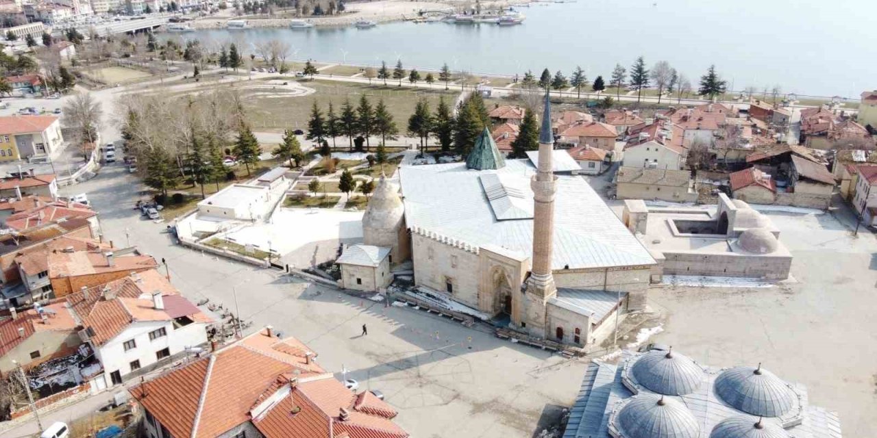 Tarihi Camiyi Ramazan Ayı Ve Bayramda 37 Bin 913 Kişi Ziyaret Etti