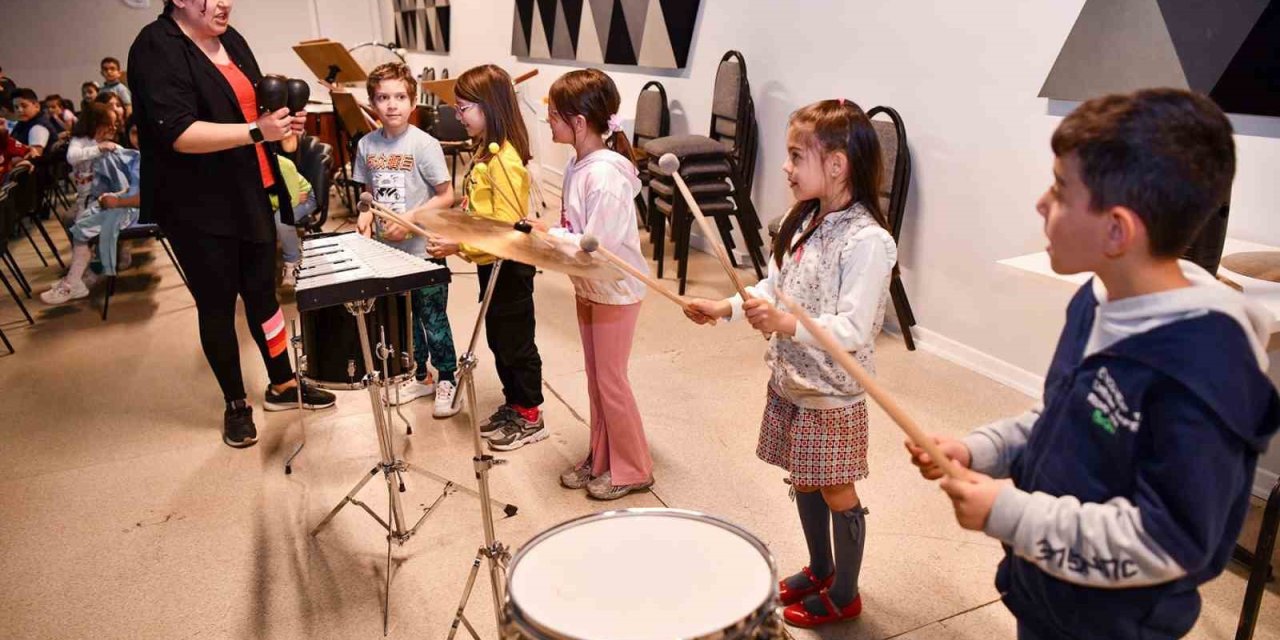 Öğrenciler Enstrümanlar İle Tanıştı