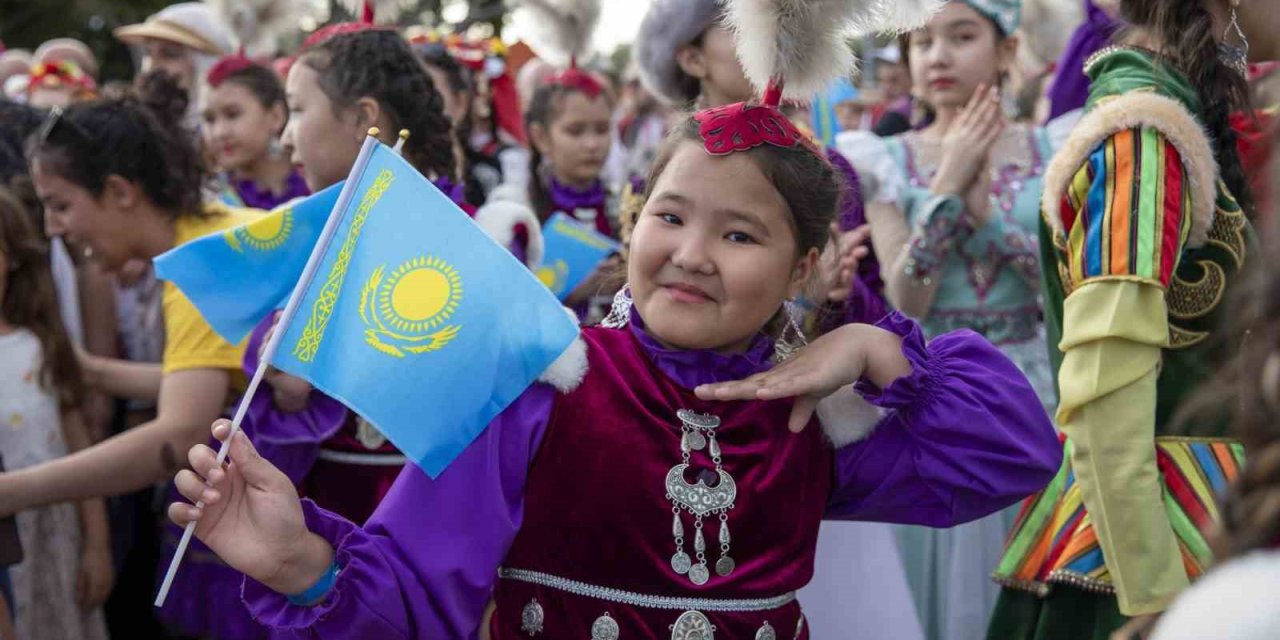 Büyükşehir ’dünya Çocuklarını’ Mersin’de Buluşturdu