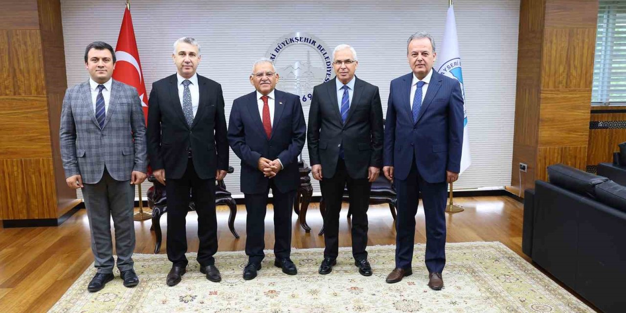 Kaymakamlardan Başkan Büyükkılıç’a "hayırlı Olsun" Ziyareti