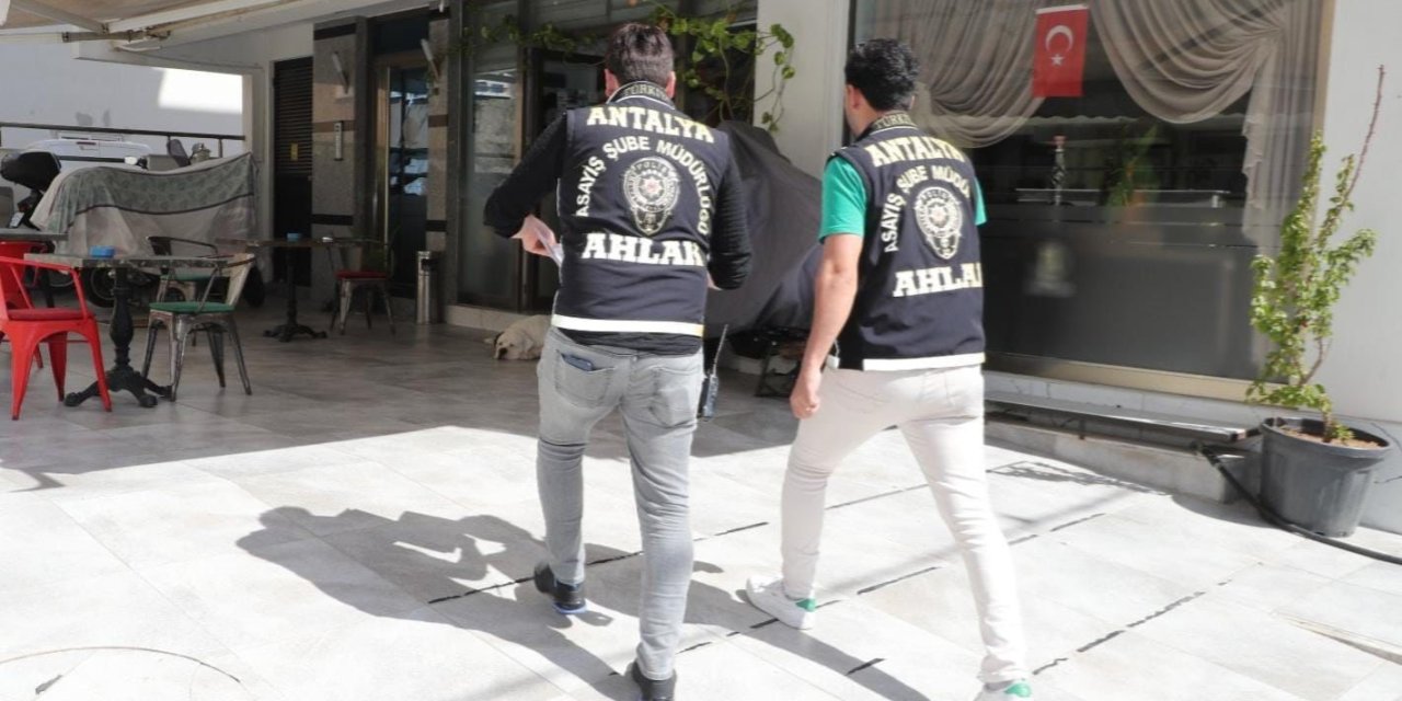 50 Ekip Ve 110 Personelle Günübirlik Kiralanan Evlere Denetim Yapıldı