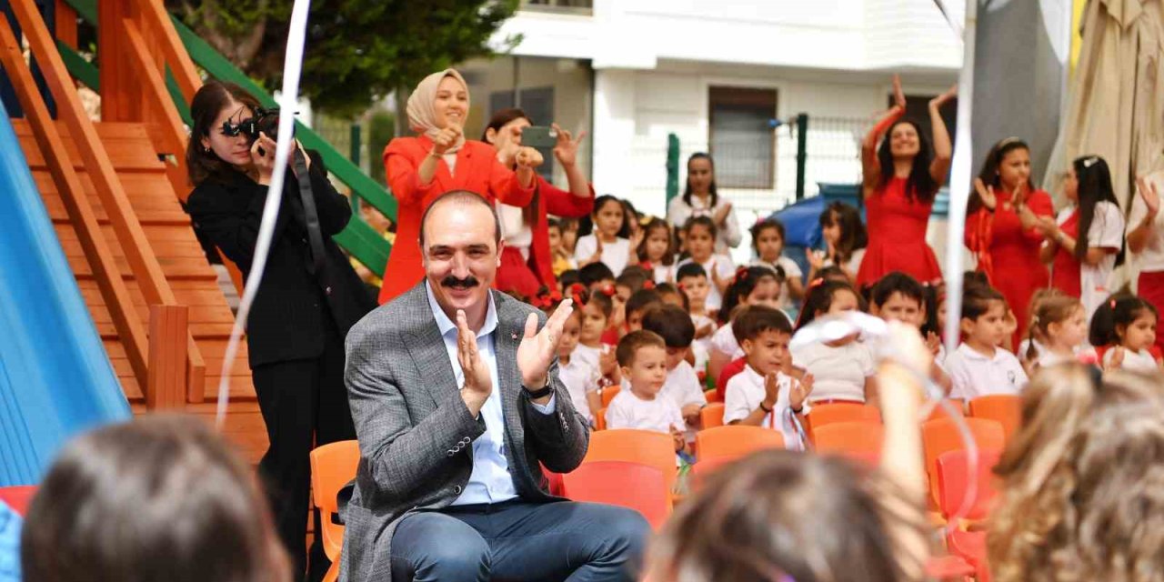 Başkan Kotan, Miniklerle 23 Nisan’ı Kutladı