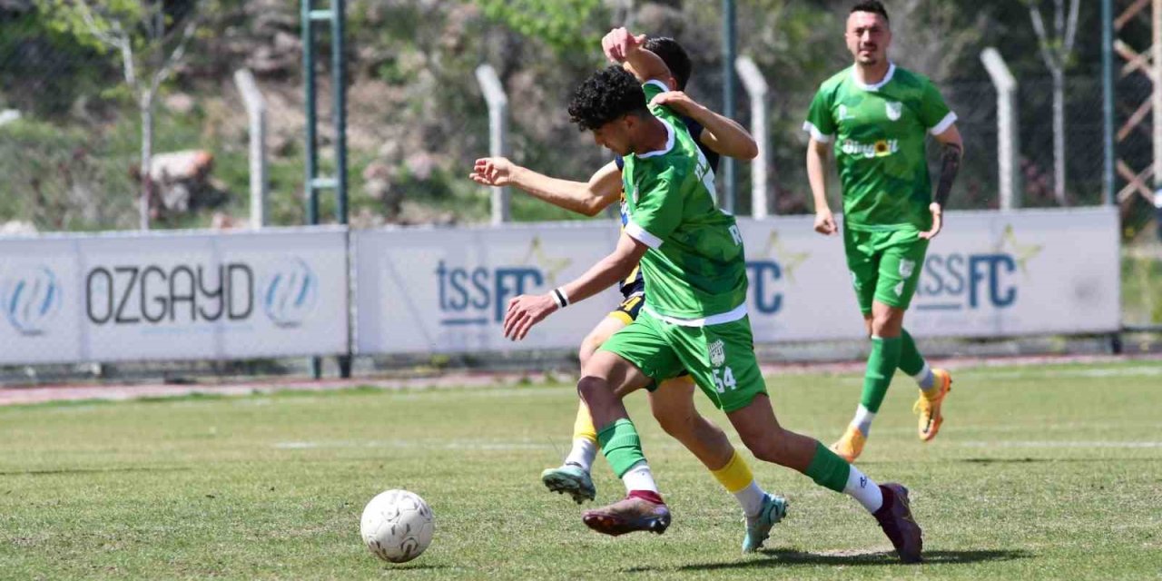 Bölgesel Amatör Lig: Hacılar Erciyesspor: 2 - 12 Bingölspor: 4