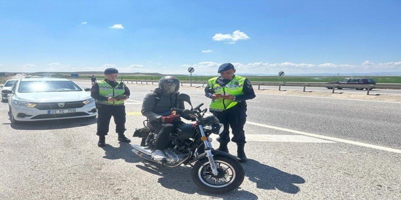 16 Motosiklet Sürücüsüne 127 Bin Tl Ceza Kesildi