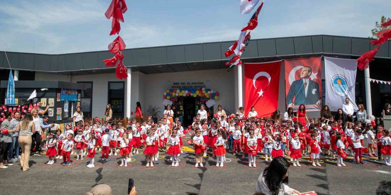 Mersin’de 23 Nisan Coşkusu Kente Yayıldı