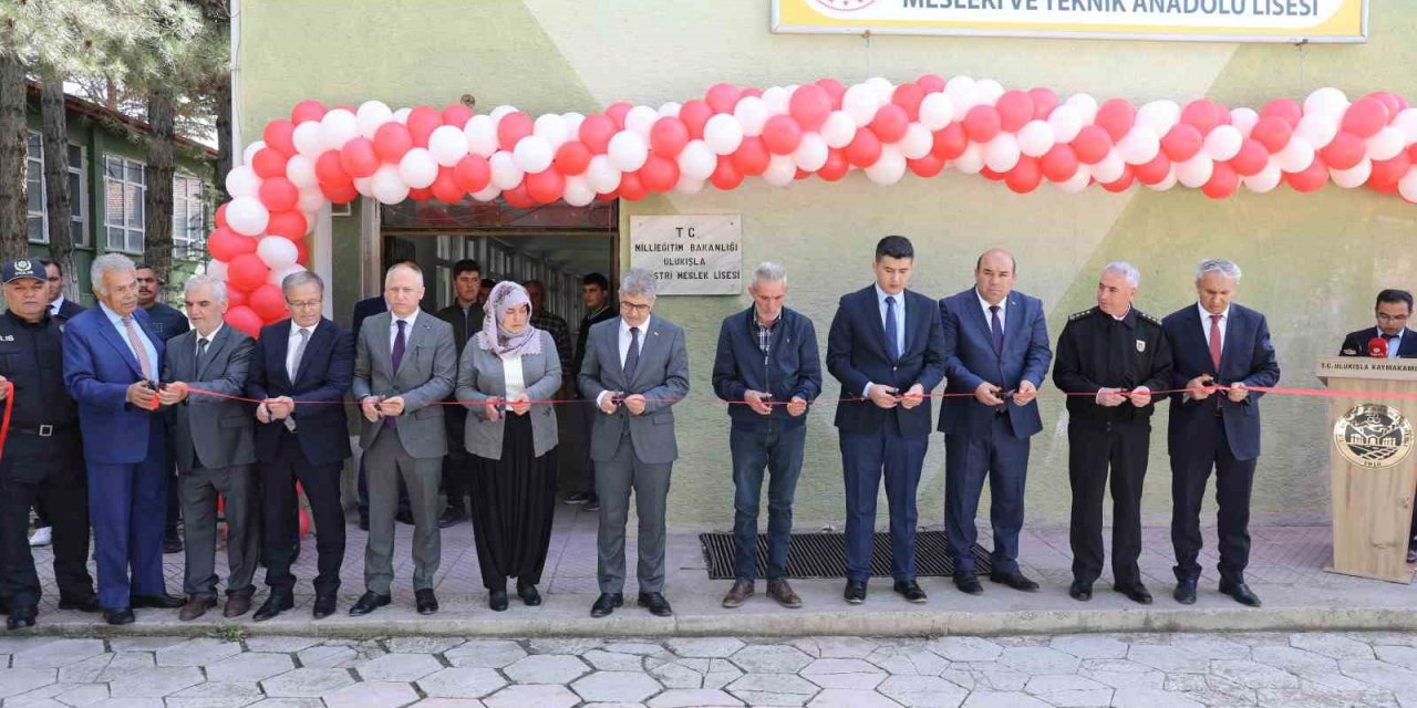 Niğde’de İki Okula Şehitlerin İsmi Verildi