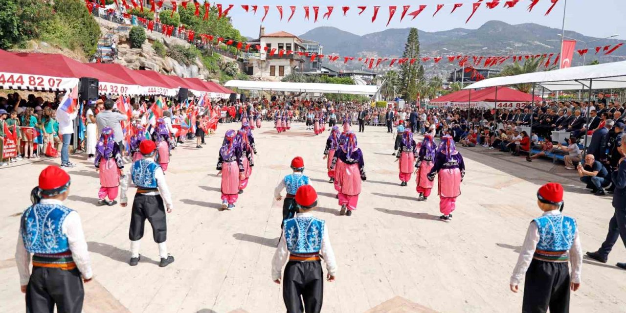 Dünya Çocukları 23 Nisan’da Alanya’da Buluştu
