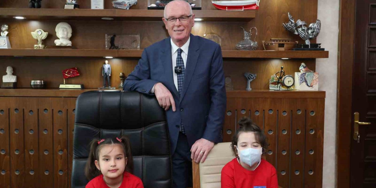 Başkan Kurt’un Makamı Çocuklara Emanet