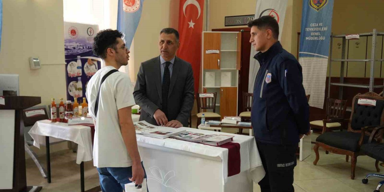 Niğde Ömer Halisdemir Üniversitesinde "kariyer Günlükleri 2" Programı Gerçekleştirildi