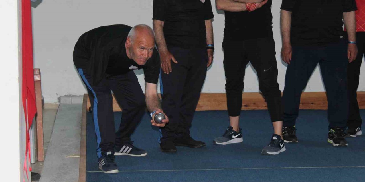 Bocce Sporunun İhtiyar Delikanlıları Alanya’da Yarıştı