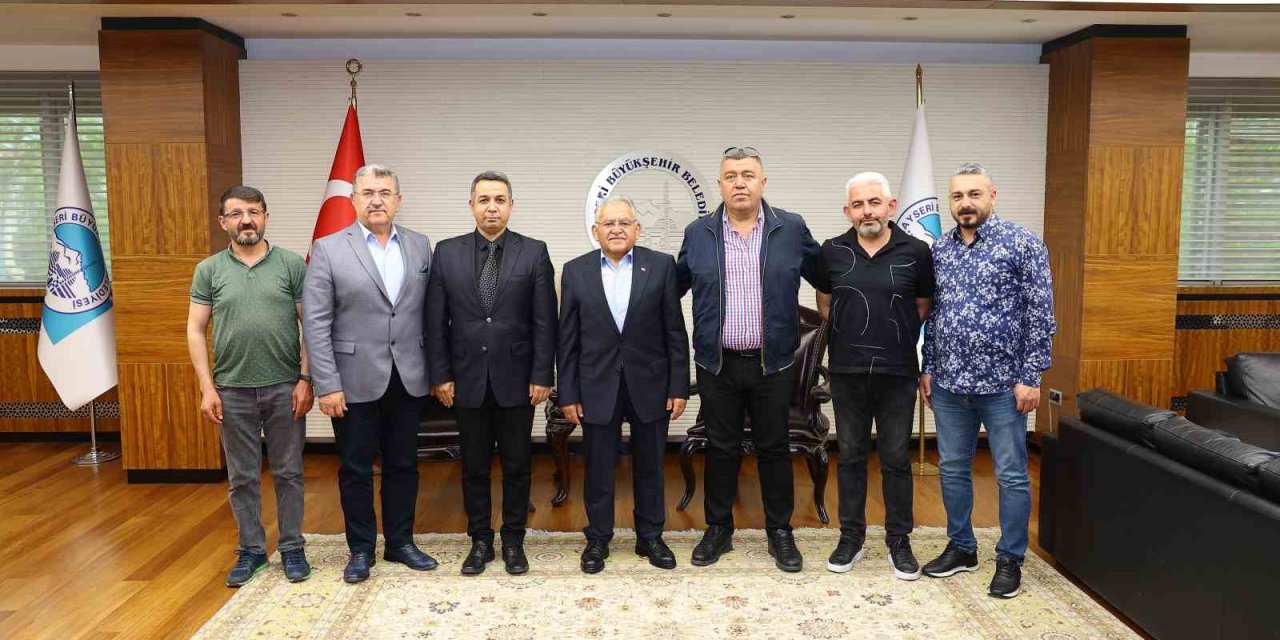 Başkan Büyükkılıç’a Ziyaretçi Akını