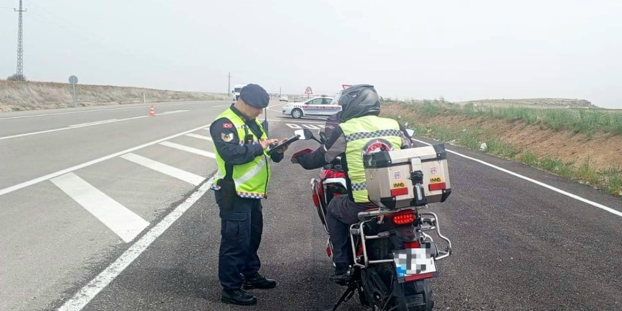 Jandarmadan Motosiklet Sürücülerine Sıkı Denetim