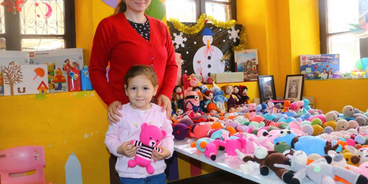 Antalya Büyükşehir’in Örgü Bebekleri Dünya Pazarında