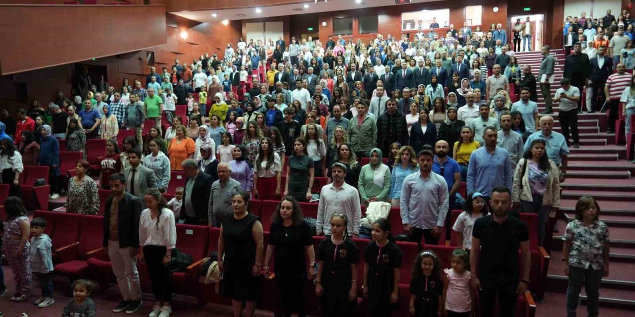 Sağlıkçılar Bu Kez Eğlendirdi