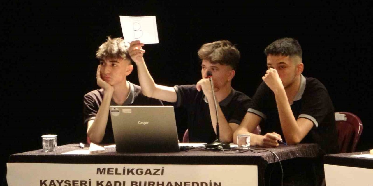 Bilgi Yarışmasını ’melikgazi Merkez Mesleki Ve Teknik Anadolu Lisesi’ Kazandı