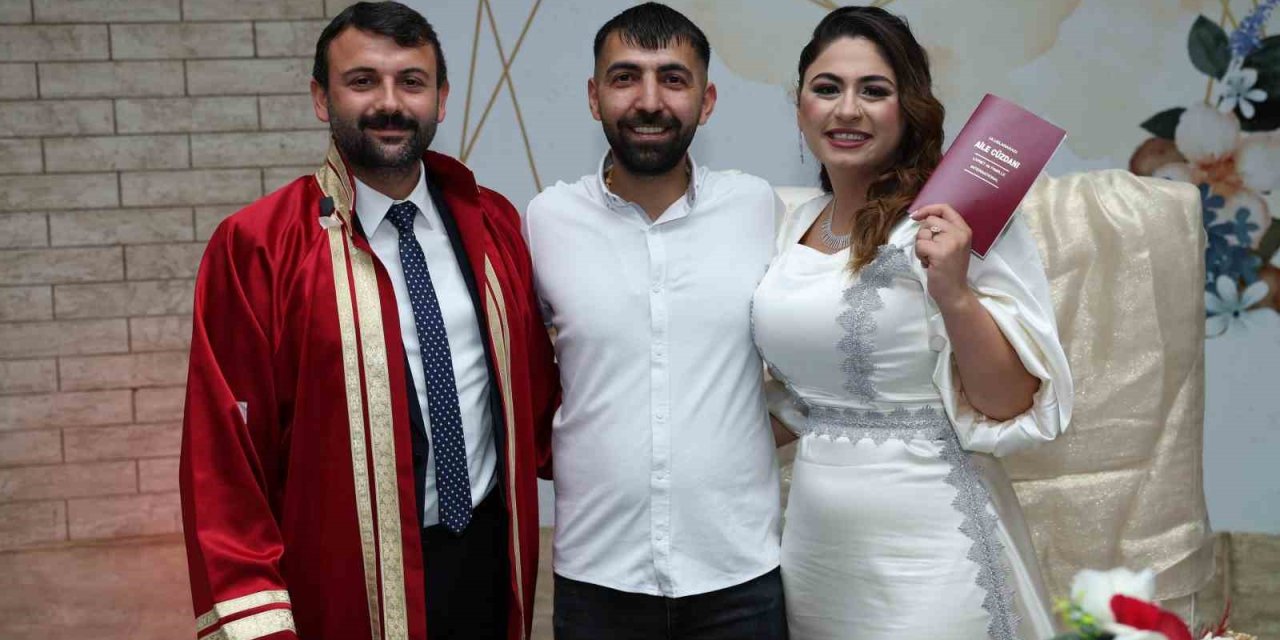 Başkan Sarıyıldız, İlk Nikahını Kıydı