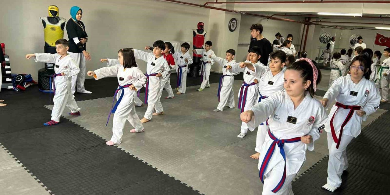 Miniklerin Kuşak İmtihanı